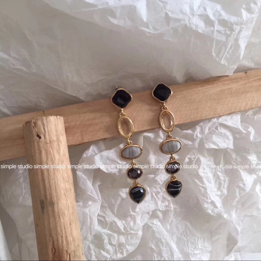 Earring - Picture 6 of 6